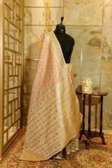 Off White Tanchoi Silk Saree in Dual Tones(off white and Pastel Pink)