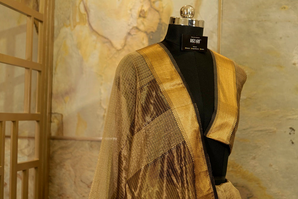 Beige Maheshwari Silk Gold Checkered Saree