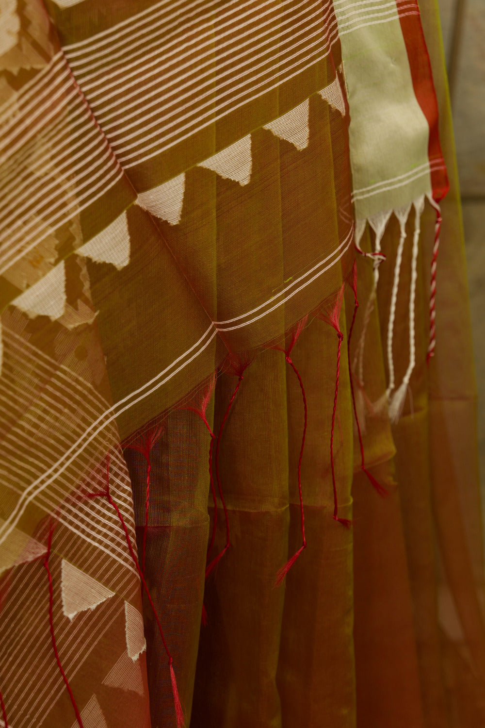 Dual tone Olive green and red Benarasi Jamdani Resham Handwoven Saree