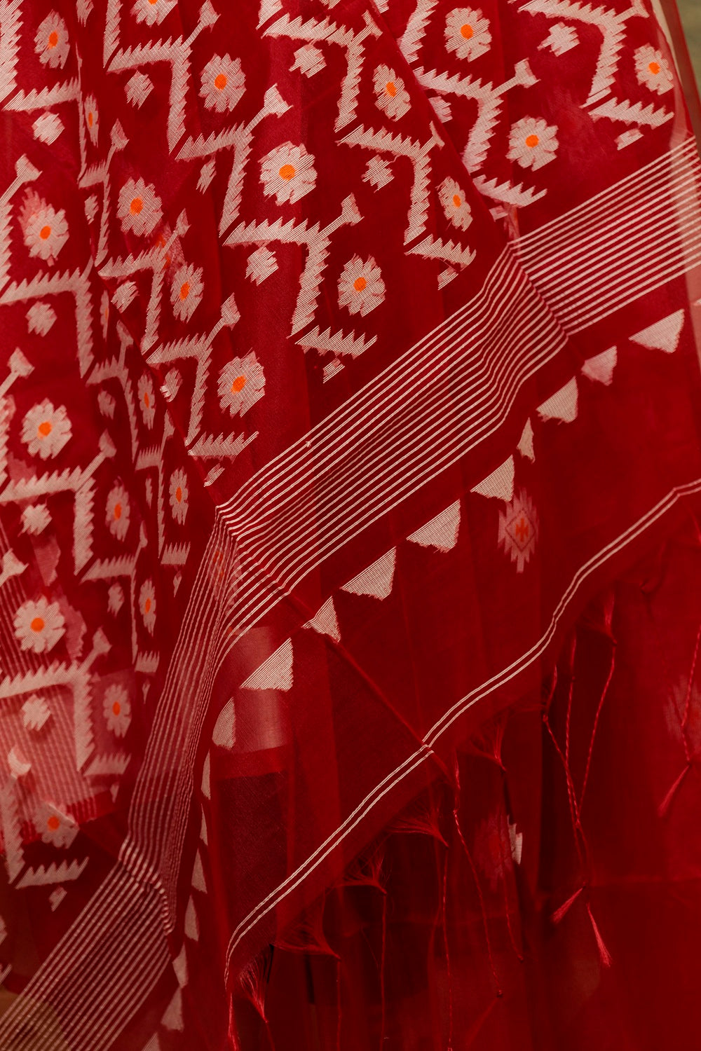 Red Exclusive Handwoven Benarasi Jamdani Saree