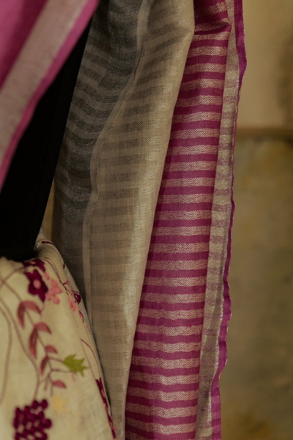 Onion pink and Off White Linen Saree with Embroidery