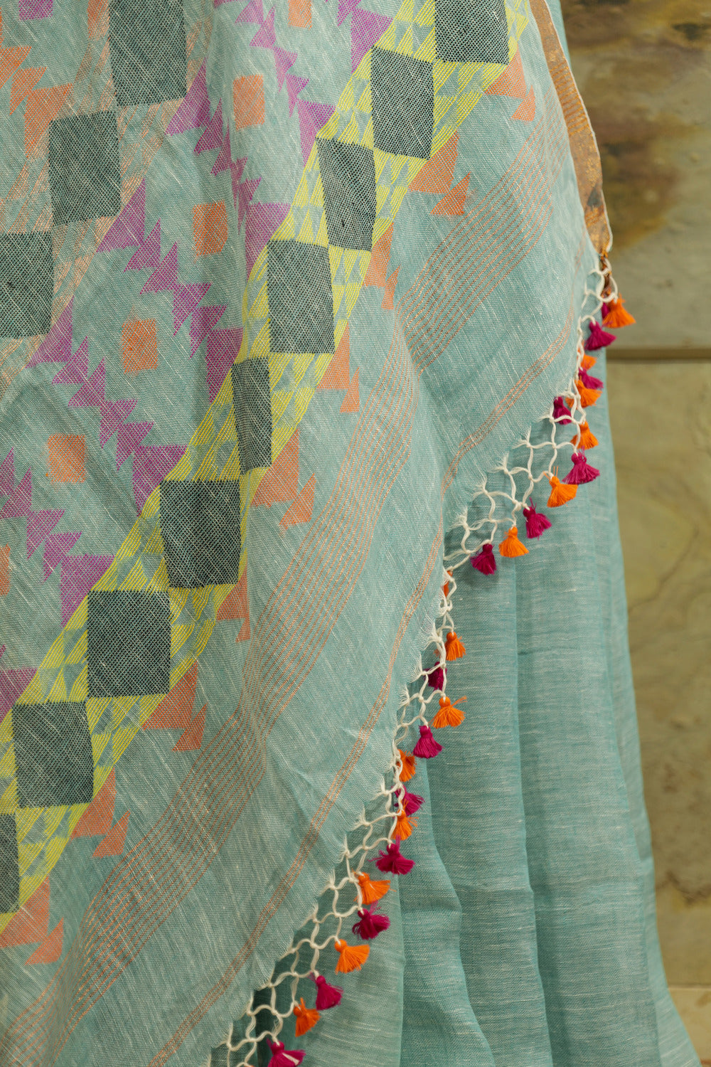 Light Blue Handmade Linen with geometric weaving pattern on Pallu