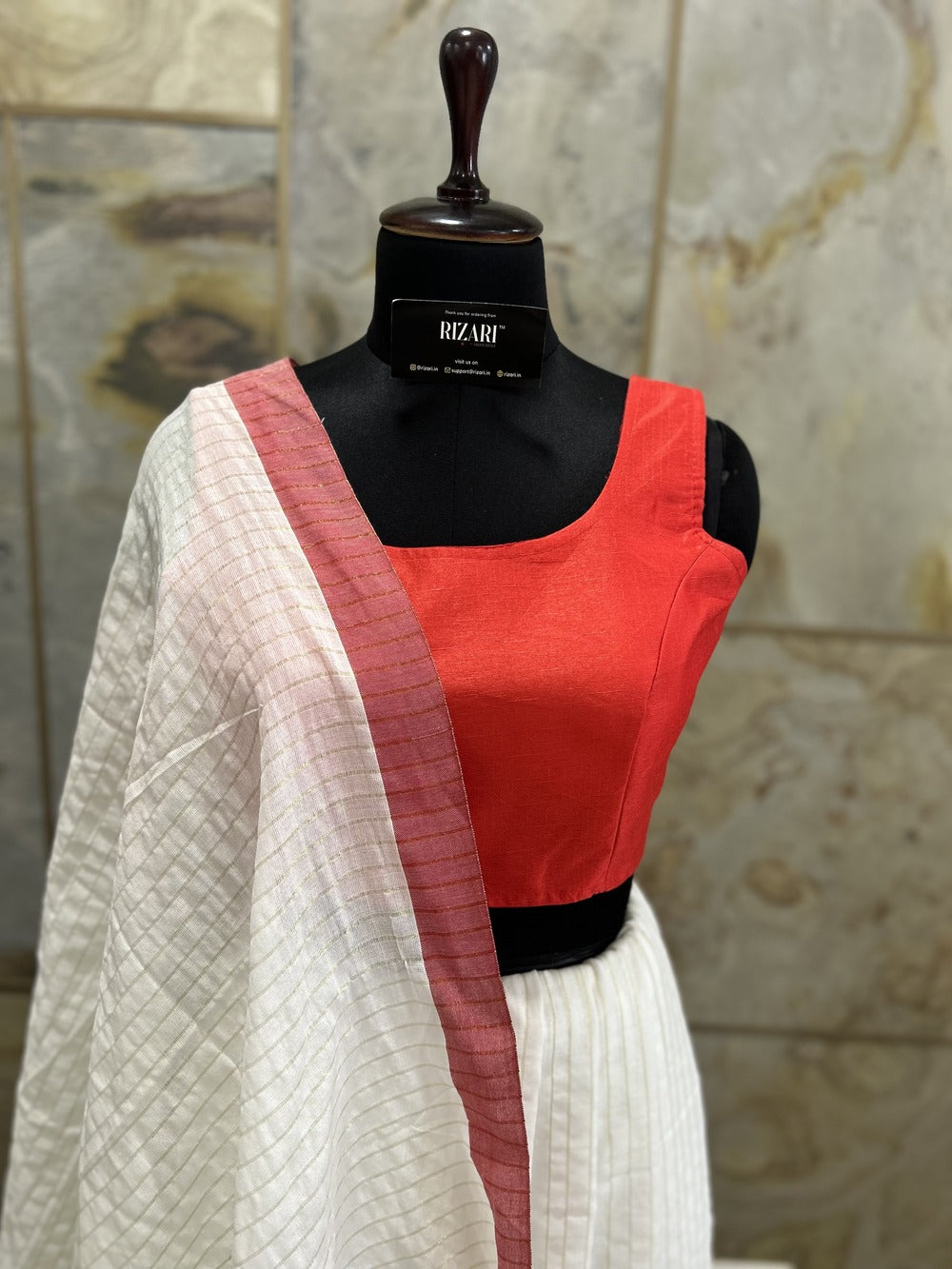 Exclusive Short Sleeves Design Blouse  - Red