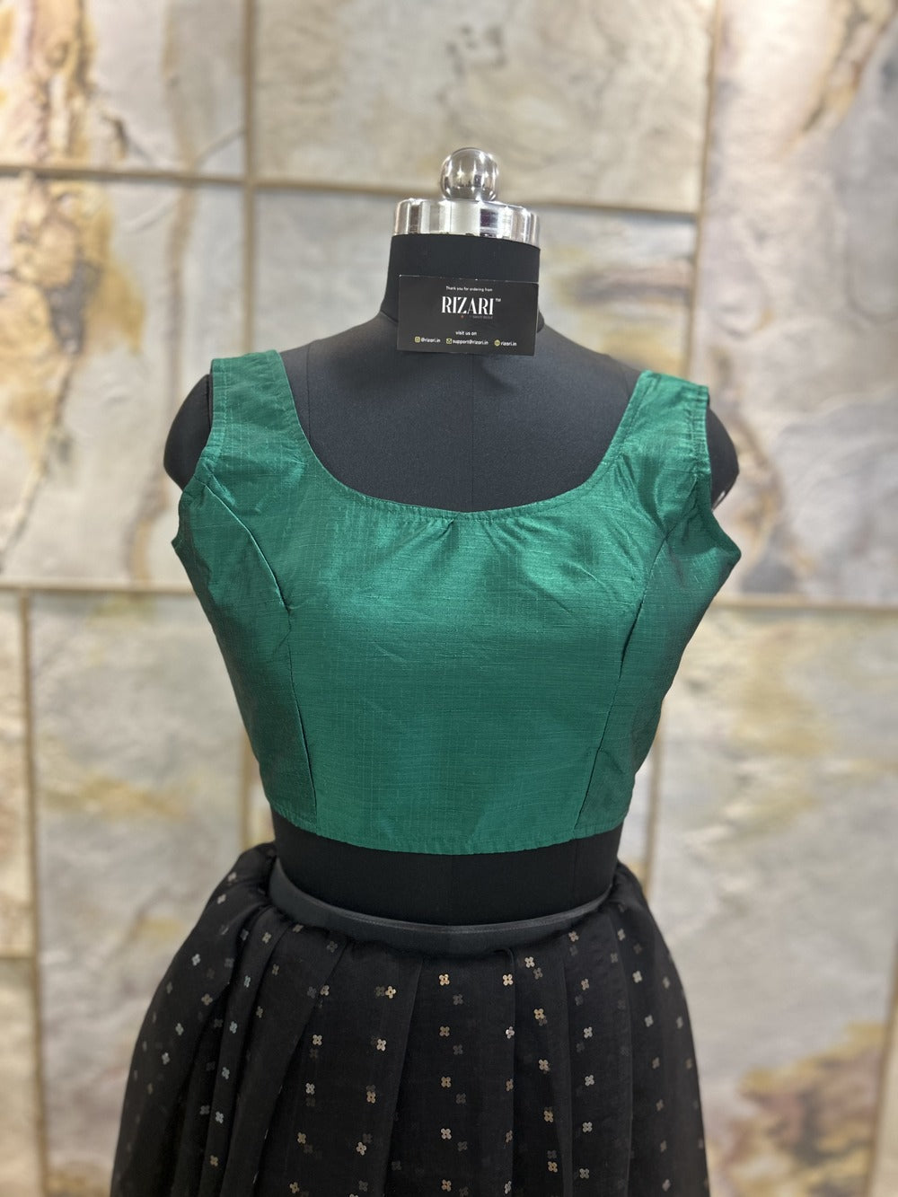 Exclusive Short Sleeves Design Blouse  - Green