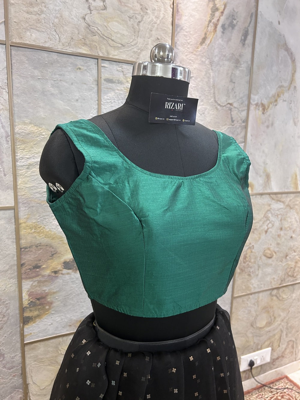 Exclusive Short Sleeves Design Blouse  - Green