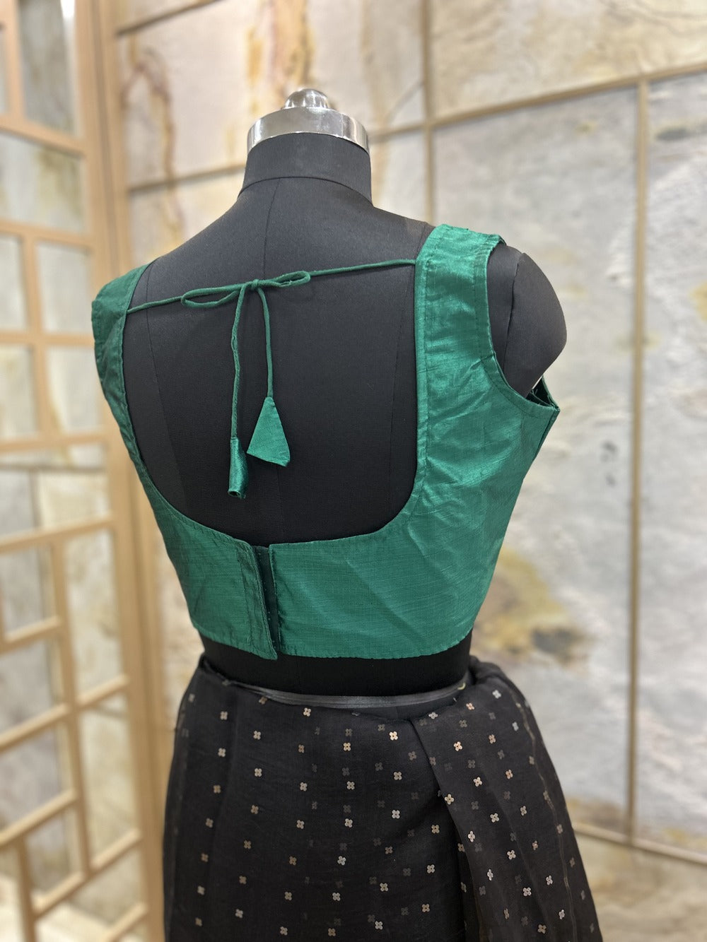 Exclusive Short Sleeves Design Blouse  - Green