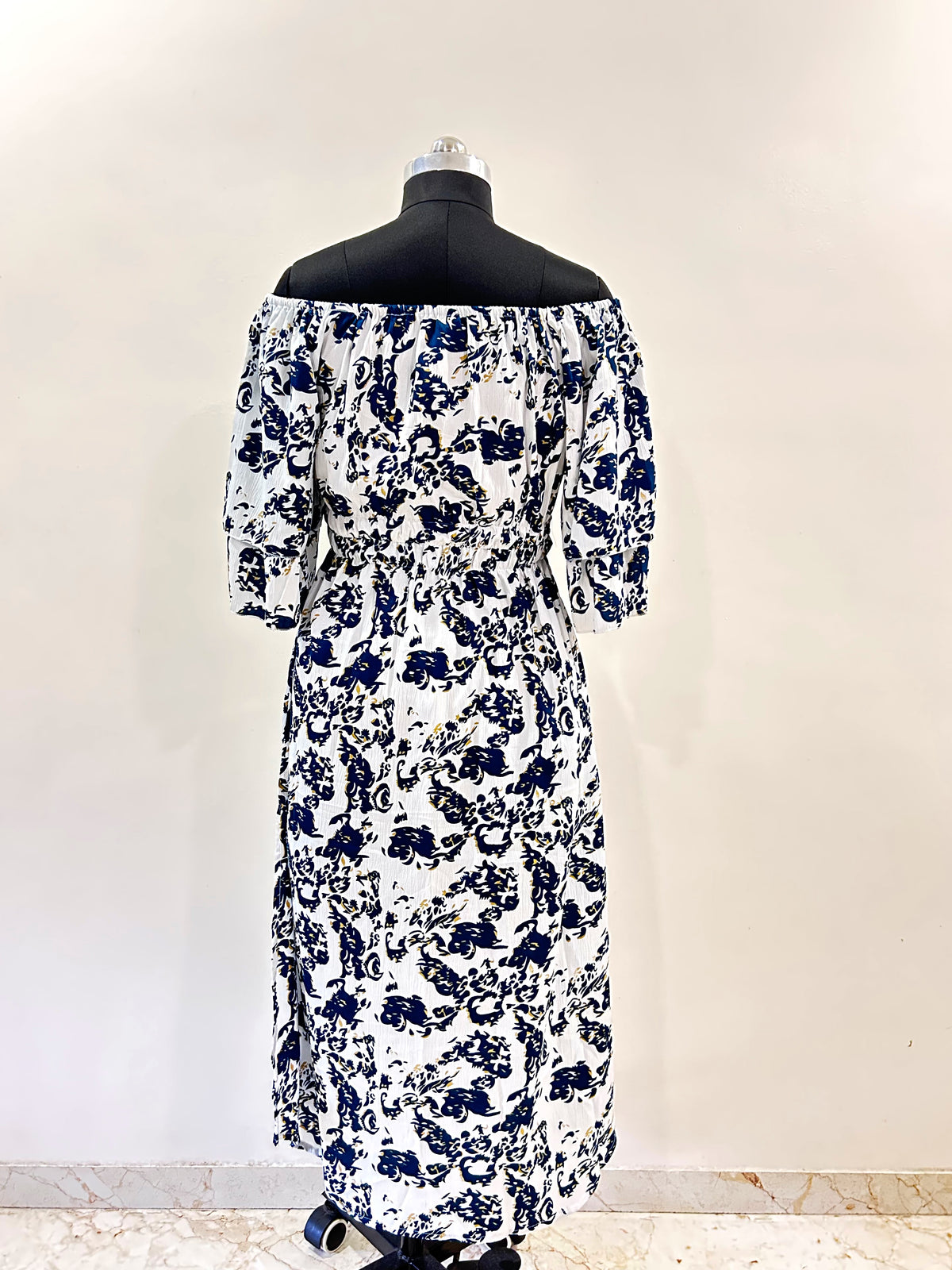 Off-shoulders Midi Dress - printed